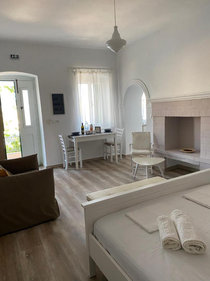 Thodoris Infinity View Apartments Sými Esterno foto